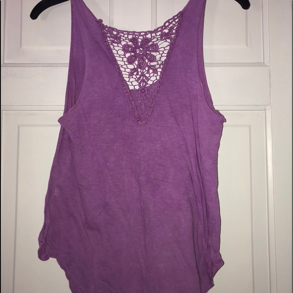 Delia’s purple tank top